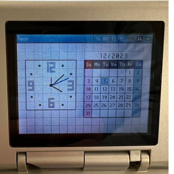 Nintendo DS NTR-001 Silver Handheld Console w Manuals Tested Works Chipped Hinge - Picture 4 of 16